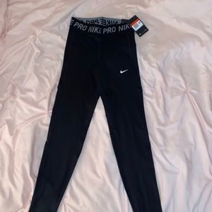 Black Nike Pro Leggings